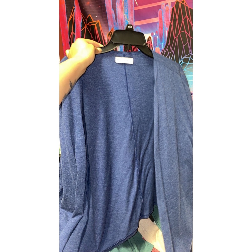 Blue medium